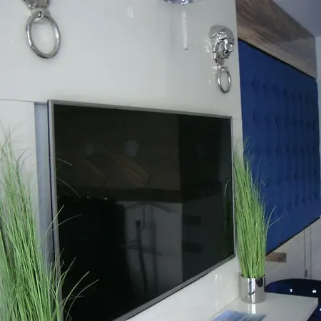 Luxury B 203 Polanki Park Basen&spa * 코워브제크