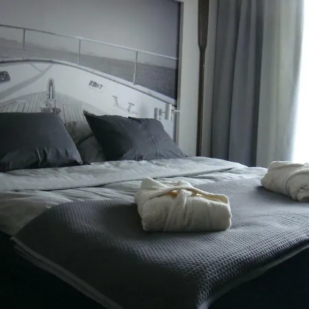 Luxury B 203 Polanki Park Basen&spa * 科沃布热格